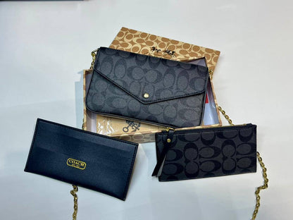 LV / Coach

75 dhs🇦🇪

with box
🎁🎁🎁

size 22×3.5×12cm

Zain213
♥️♥️♥️
