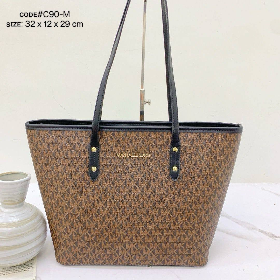 MK
sʜᴏᴜʟᴅᴇʀ ᴛᴏᴛᴇʙᴀɢ
ᴢɪᴘᴘᴇʀ ᴛʏᴘᴇ
sɪᴢᴇ :. 32 cm

70 dhs🪙

Zain31
♥️♥️♥️