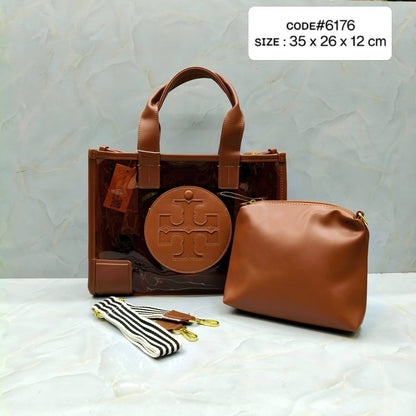 Tory Burch
ᴛʀᴀɴsᴘᴀʀᴇɴᴛ ᴛᴏᴘ ʜᴀɴᴅʟᴇ
ɪɴᴄʟᴜᴅᴇ ᴛʜᴇ ᴘᴏᴜᴄʜᴇs
ᴡɪᴛʜ ʟᴏɴɢ sᴛʀᴀᴘ
sɪᴢᴇ : 35 cm

105 dhs🇦🇪

Zain31
♥️♥️♥️