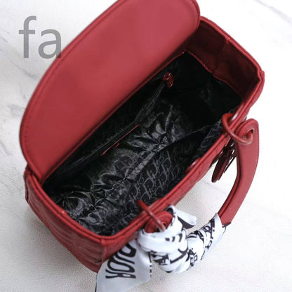 Dior
105 dhs🇦🇪

with box
🎁🎁🎁

size 25cm

Zain26
♥️♥️♥️