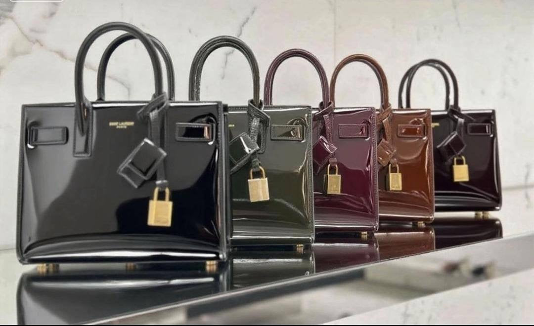 YSL

105 dhs🇦🇪

size：26cm

Good quality

Zain35
♥️♥️♥️