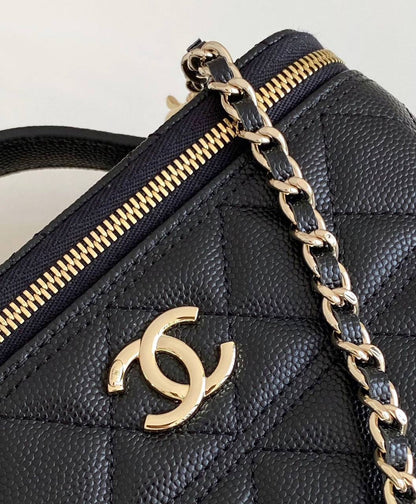 CHANEL 
GOOD QUALITY 
WITH BOX 
🎁🎁🎁

100 dhs🪙💕
SIZE: 16.5cm

Zain39
♥️♥️♥️