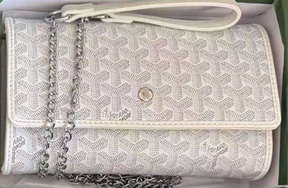 Bags offer

With box 
🎁🎁🎁

75 dhs🪙💕

Zain50
♥️♥️♥️