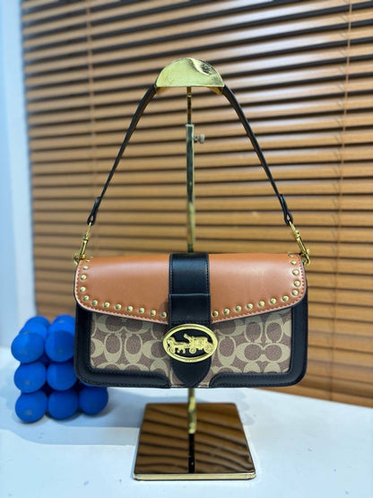 Coach 
70 dhs🇦🇪

Zain173
♥️♥️♥️