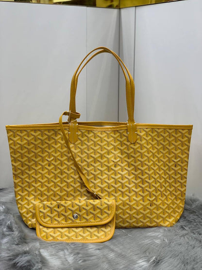 Goyard
SIZE  ……… 38cm 
85 dhs🇦🇪

Zain244
♥️♥️♥️