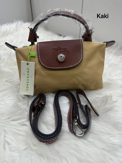 LongChamp Mini

High  Quality 

Size：19  * 11 cm
50 dhs🪙

Zain115
♥️♥️♥️