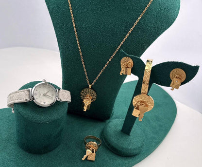90 dhs 🇦🇪 

Set with box
🎁🎁🎁

Zain45
♥️♥️♥️
