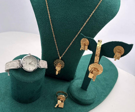 90 dhs 🇦🇪 

Set with box
🎁🎁🎁

Zain45
♥️♥️♥️