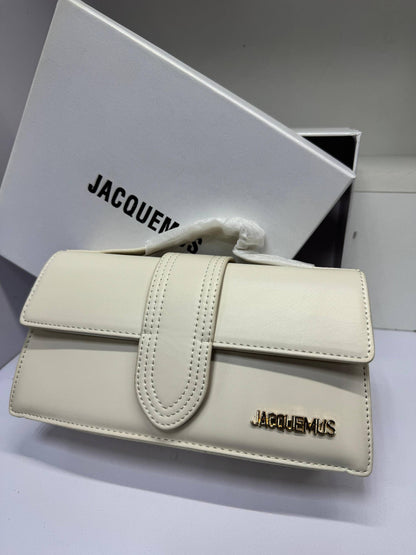 Jacquemus

With box 
🎁🎁🎁

70 dhs🇦🇪

offer

Zain50
♥️♥️♥️