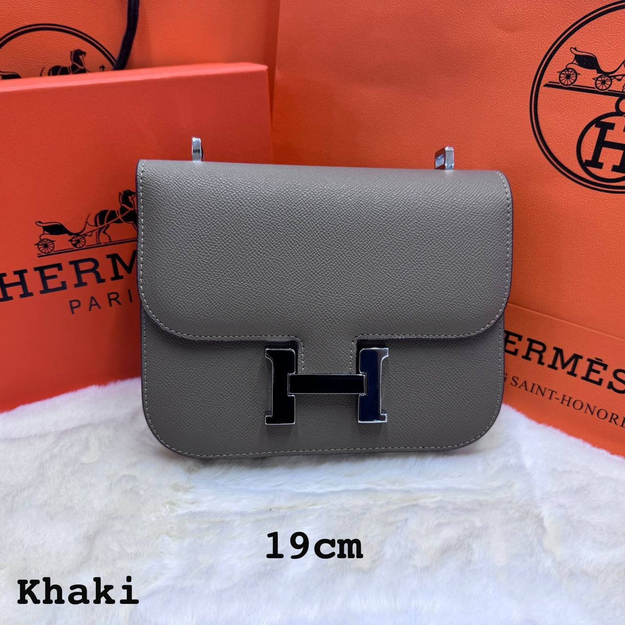Hermes ᴄᴏɴsᴛᴀɴᴄᴇ(sɪʟᴠᴇʀ)
ᴡɪᴛʜʙᴏx
🎁🎁🎁

ʟᴇᴀᴛʜᴇʀ
sɪᴢᴇ:19ᴄᴍ

95 dhs🇦🇪

Zain56
♥️♥️♥️