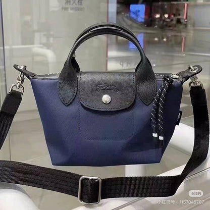 Long Champ
High quality
80 dhs🇦🇪

Zain190
♥️♥️♥️