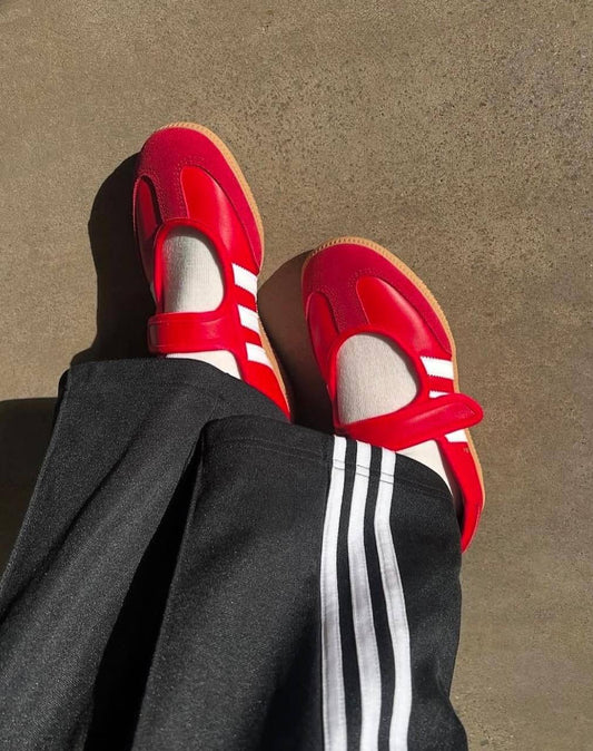 adidas Samba Jane Scarlet White Gum，
Size 36-41
170 dhs🇦🇪

Zain18
♥️♥️♥️