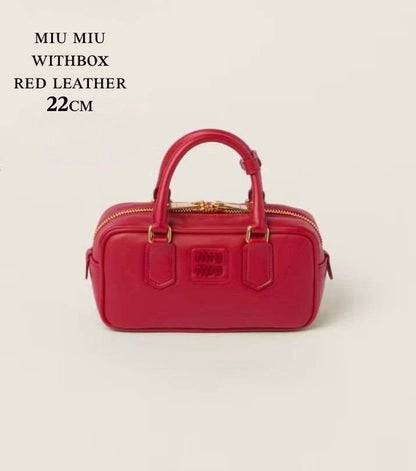 MIUMIU ᴀʀᴄᴀᴅɪᴇ
ʜᴀɴᴅʙᴀɢ/ʟᴏɴɢ sᴛʀᴀᴘ
ᴡɪᴛʜʙᴏx
🎁🎁🎁

ʟᴇᴀᴛʜᴇʀ
sɪᴢᴇ:22ᴄᴍ
80 dhs🪙

Zain56
♥️♥️♥️