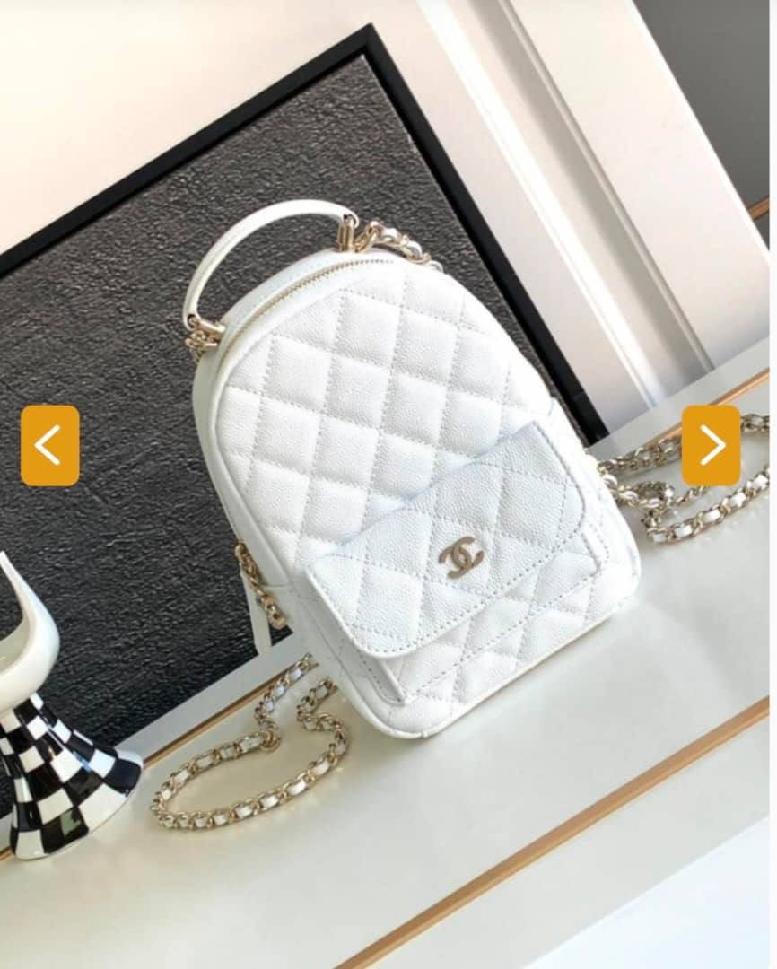 Chanel
90 dhs🪙💕

with box 
🎁🎁🎁

high quality

Zain26
♥️♥️♥️