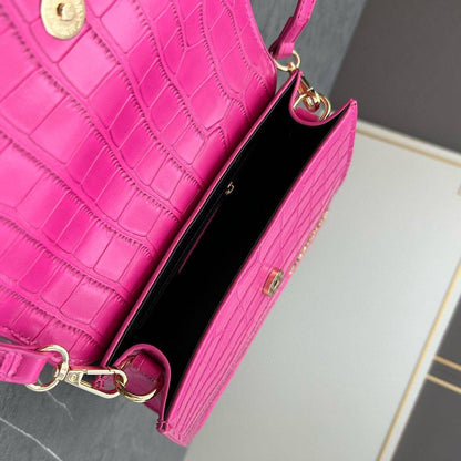 Jacquemus
offer price
65 dhs🇦🇪

Zain39
♥️♥️♥️