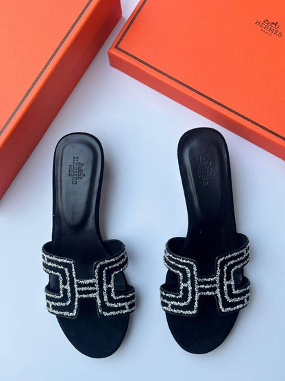 Hermes 
100 dhs🇦🇪
Size 36-42
Before price
110 dhs❌

Zain55
♥️♥️♥️