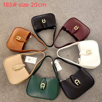 Aigner

90 dhs🇦🇪

with box
🎁🎁🎁

size 20cm

Zain26
♥️♥️♥️