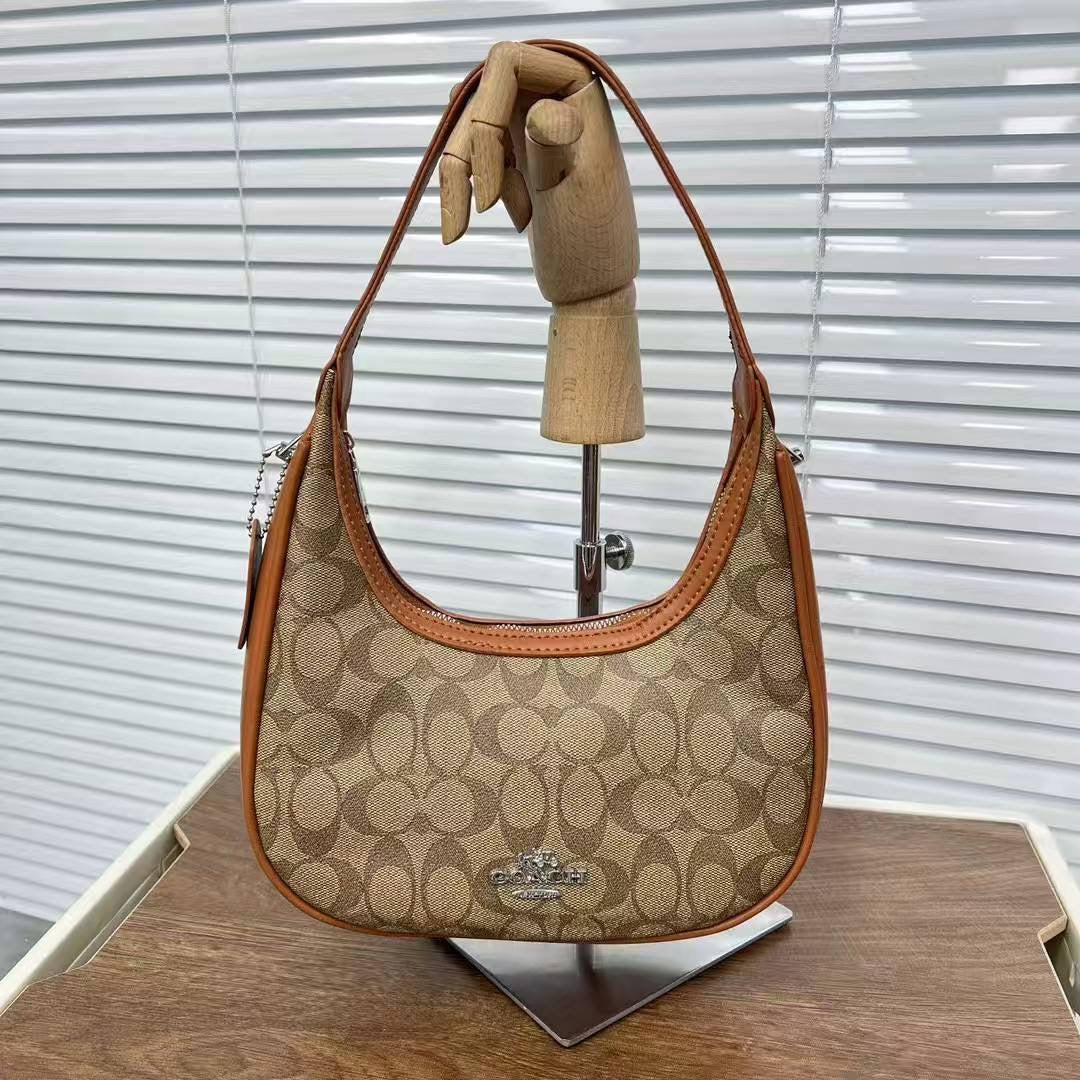 Coach
65 dhs🇦🇪

Zain22
♥️♥️♥️