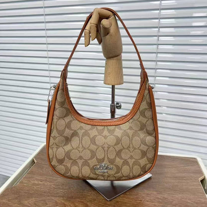 Coach
65 dhs🇦🇪

Zain22
♥️♥️♥️