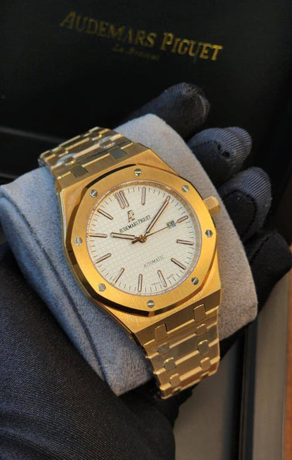 Ap 
watch for men 
good quality 
170 dhs🇦🇪

Zain59
♥️♥️♥️