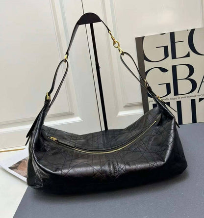 DIOR 
NEW DESIGN 
GOOD QUALITY 
95 dhs🪙💕

Zain39
♥️♥️♥️