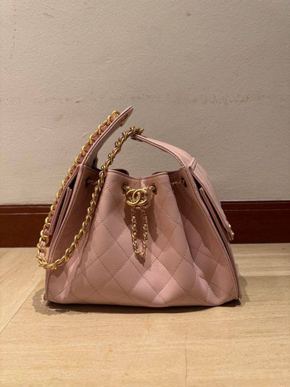 CHANEL Master
340 dhs🇦🇪
#25cm

Zain228
♥️♥️♥️