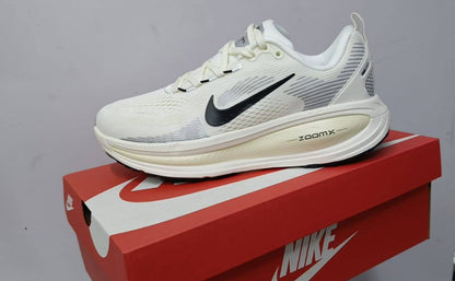 👟Nike VOMERO 18
👟 GOOD QUALITY
👟 SIZE 40-45 ONLY
110 dhs🇦🇪

Zain150
♥️♥️♥️