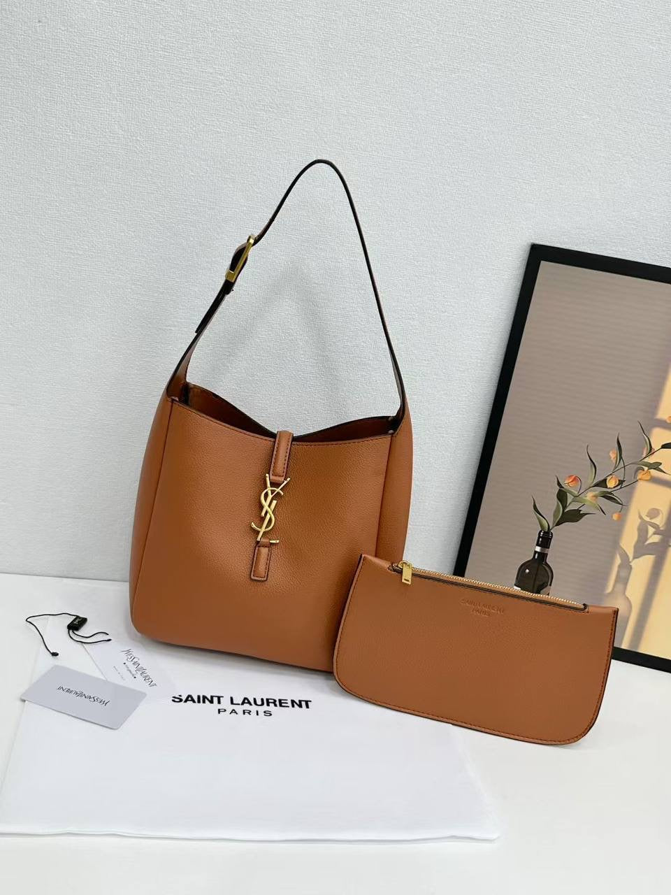 YSL

with box
🎁🎁🎁

105 dhs🇦🇪

Zain143
♥️♥️♥️