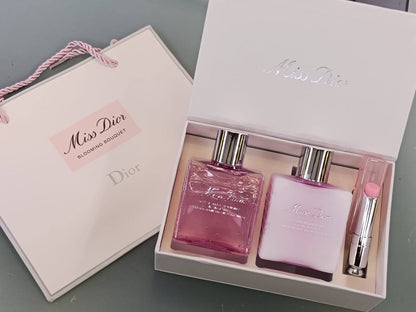 Miss dior set
90 dhs🇦🇪

Zain01
🌸🌸🌸
