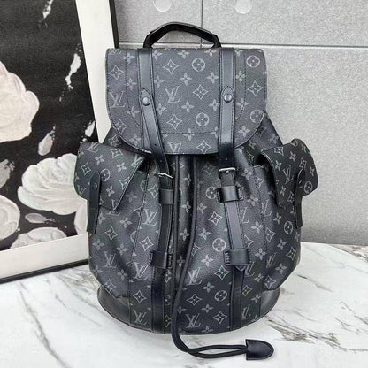 Goyard / LV backpack 
Size : 42 * 32 * 13 cm
120 dhs🇦🇪

Zain115
♥️♥️♥️