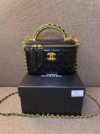 Chanel
95 dhs🪙

with box

🎁🎁🎁

high quality

Zain26
♥️♥️♥️
