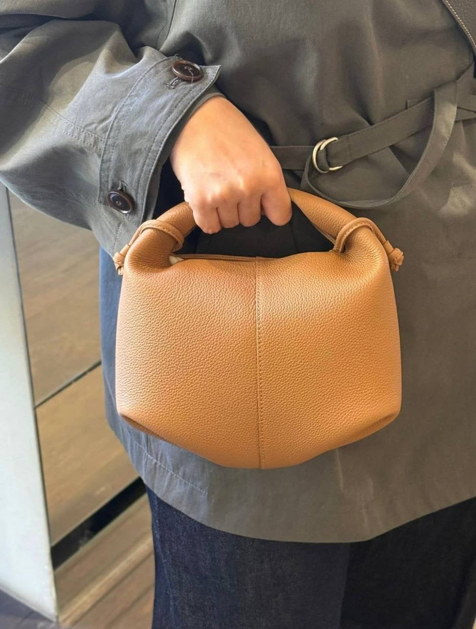 POLENE 

COPY ONE NEW CAME  

180 dhs🇦🇪

SIZE: 20cm

Zain39
♥️♥️♥️