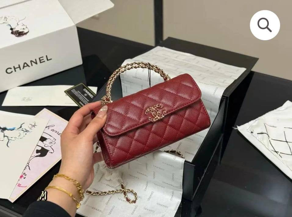 Chanel
105 dhs🇦🇪
Comes with Chanel exclusive box and card🎁

Especially good quality

Zain07
♥️♥️♥️
