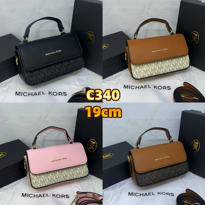 Mk - Coach 

85 dhs🪙

with box 
🎁🎁🎁

Zain13
♥️♥️♥️