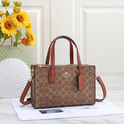 Coach Grace
Size : 23*14 ~ 25*16.5 cm
95 dhs🇦🇪

Zain115
♥️♥️♥️