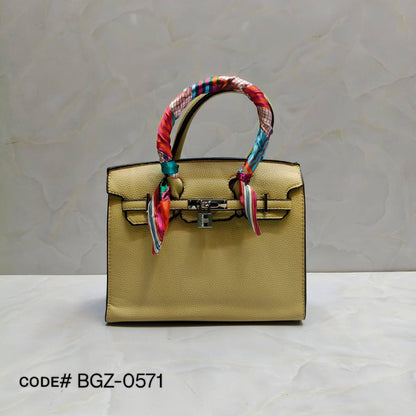 Hermes BIRKINS
sɪʟᴠᴇʀ ʜᴀʀᴅᴡᴀʀᴇ
ᴡɪᴛʜ ᴛᴡɪʟʟʏ ᴀɴᴅ ʟᴏɴɢ sᴛʀᴀᴘ
sᴏғᴛ ᴍᴀᴛᴛᴇ ʟᴇᴀᴛʜᴇʀ
sɪze: 25 ᴄm

70 dhs🇦🇪

Zain31
♥️♥️♥️