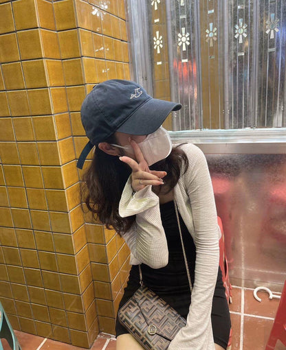 Fendi

SMALL FENDI 

85 dhs🇦🇪

with box
🎁🎁🎁

Zain90
♥️♥️♥️