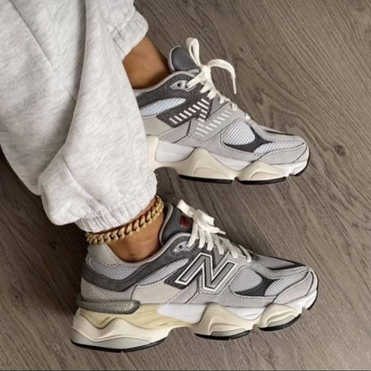 NEW BALANCE 9060

Size 40 to 45 size

120 dhs🇦🇪

Zain27
♥️♥️♥️