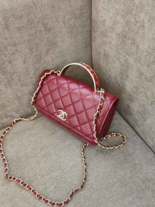 Chanel
95 dhs🪙

with box

🎁🎁🎁

high quality

Zain26
♥️♥️♥️