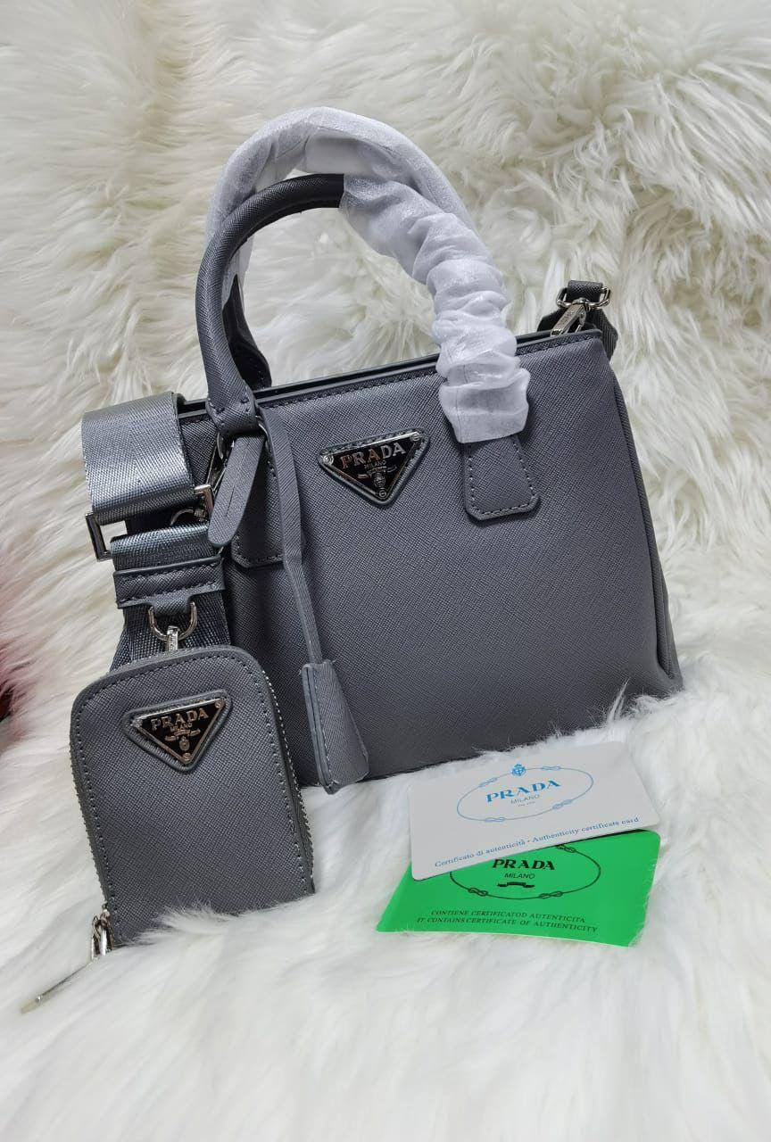 🎉 Offer 🎊  Prada / Hermes / Chloe / Dior
offer
Size :27 ~ 25 * 22 cm
70 dhs🇦🇪
Limit Stock

Zain115
♥️♥️♥️