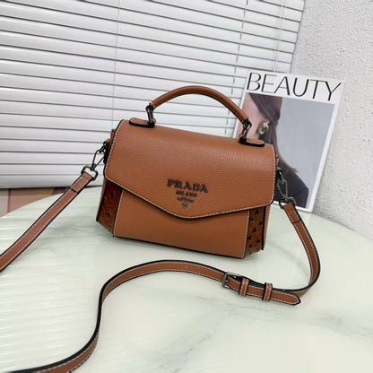 Prada 

Good Quality 

95 dhs🇦🇪

Zain250
♥️♥️♥️