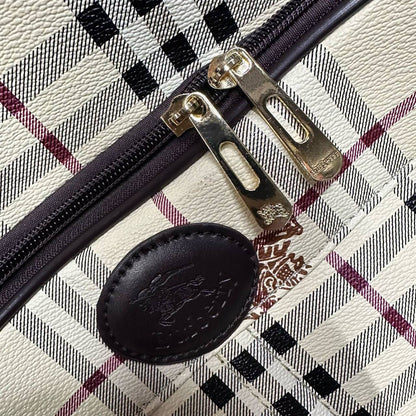 Trolley bag 3 in 1 new came good quality, 
big size 120 dhs🇦🇪
medium  size 105 dhs🇦🇪
small size 90 dhs🇦🇪
If one set only 240 dhs🇦🇪

Trolley bag 3 in 1 new came good quality, 
big size 120 dhs🇦🇪
medium  size 105 dhs🇦🇪
small size 90 dhs🇦🇪
If o