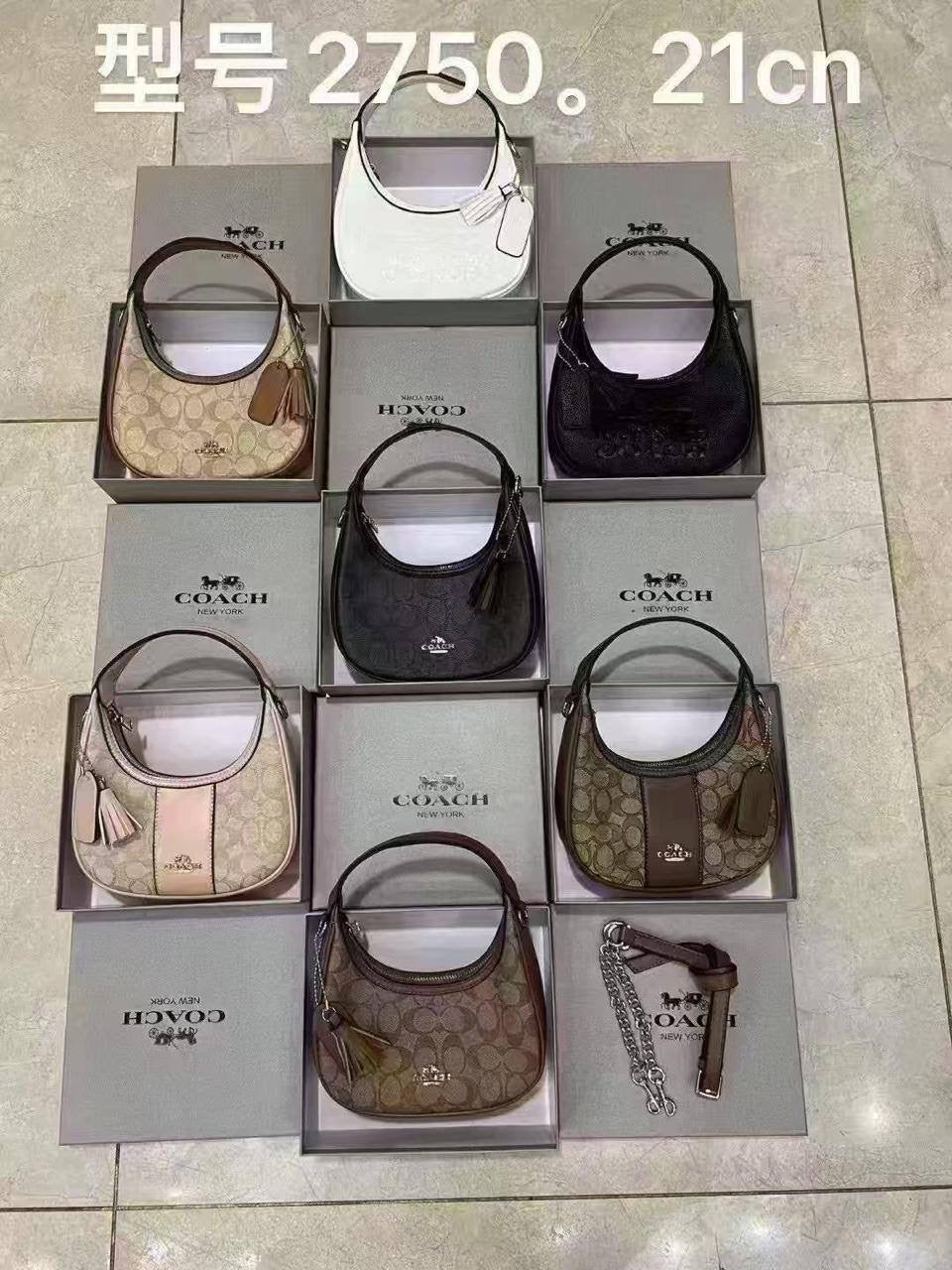Coach Carmen
Size : 20 * 12 cm
90 dhs🇦🇪

with box🎁

Zain115
♥️♥️♥️