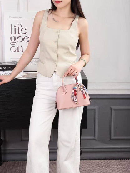 Hermes Bolide 20
Size: 20 * 13 cm

95 dhs🇦🇪

with box🎁

Zain115
♥️♥️♥️