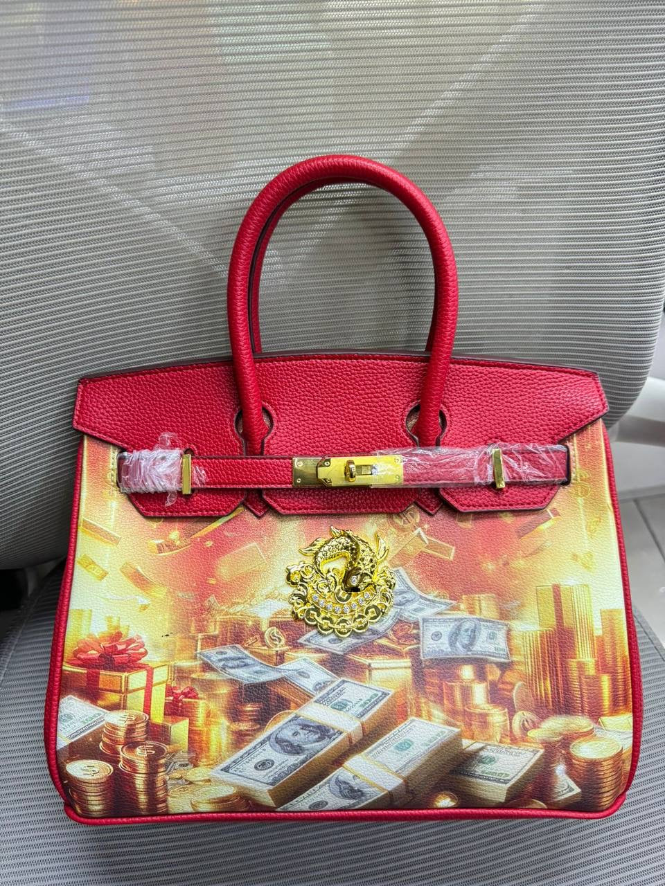 Hermes

30cm

95 dhs🇦🇪

Zain16
♥️♥️♥️