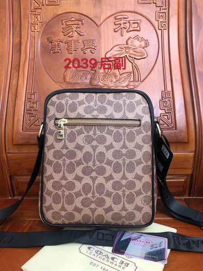 Coach men' bag
High quality
70 dhs🪙💕

Zain50
♥️♥️♥️
