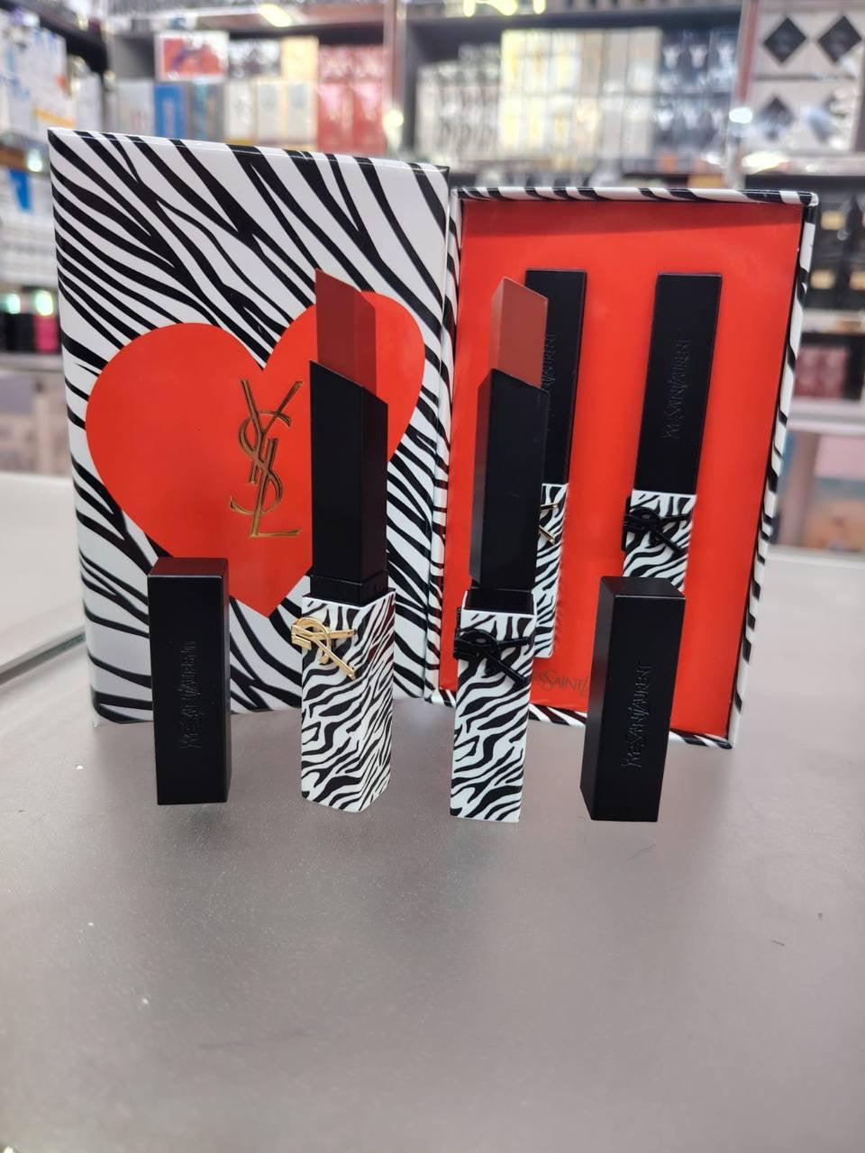 Ysl set

60 dhs

Zain36
♥️♥️♥️