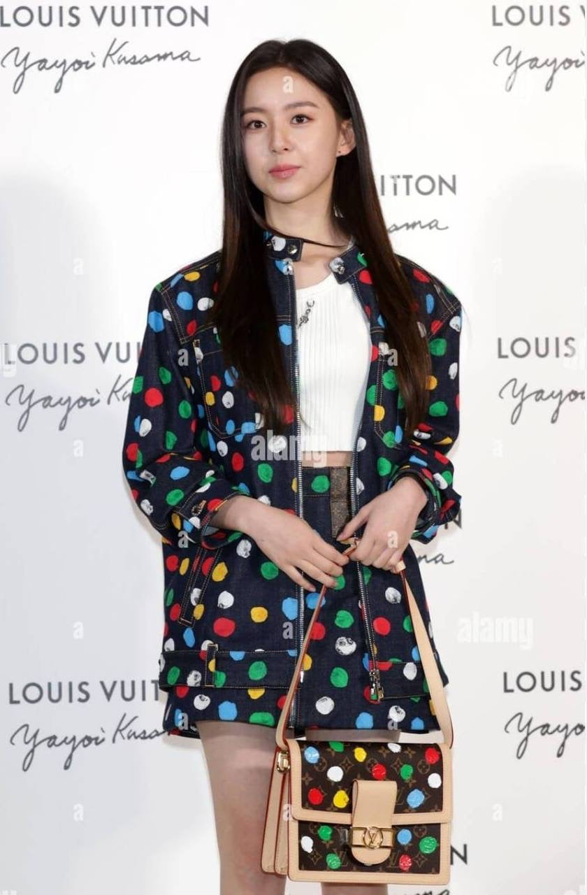 LV
NOW SPECIAL OFFER 
With leather
130 dhs🇦🇪

Zain39
♥️♥️♥️