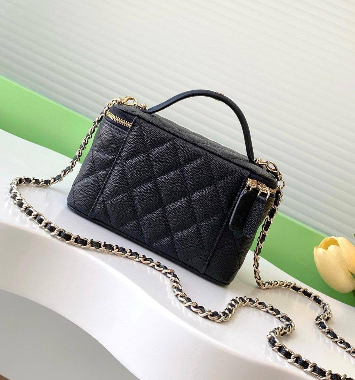 CHANEL 
GOOD QUALITY 
WITH BOX 
🎁🎁🎁

100 dhs🪙💕
SIZE: 16.5cm

Zain39
♥️♥️♥️
