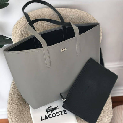 Lacoste

New crocodile double bread, 
good quality, 

size 46 * 30 cm 
75 dhs🇦🇪

Zain12
♥️♥️♥️